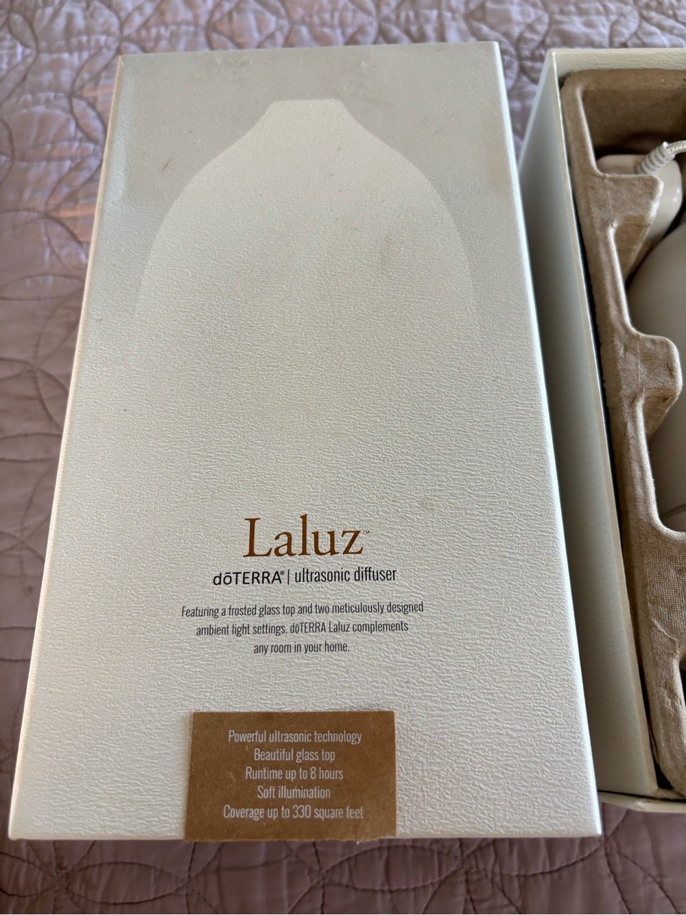 Doterra Laluz Ultrasonic Diffuser - White and Gold Accents